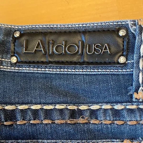 L.A. idol Women's Denim Jeans with Embroidered Pocket - Image 3