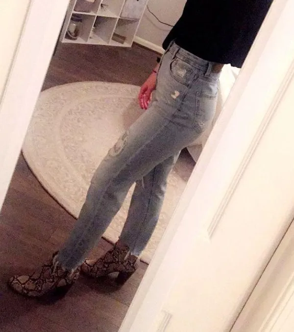 American Eagle Jeans - Image 4