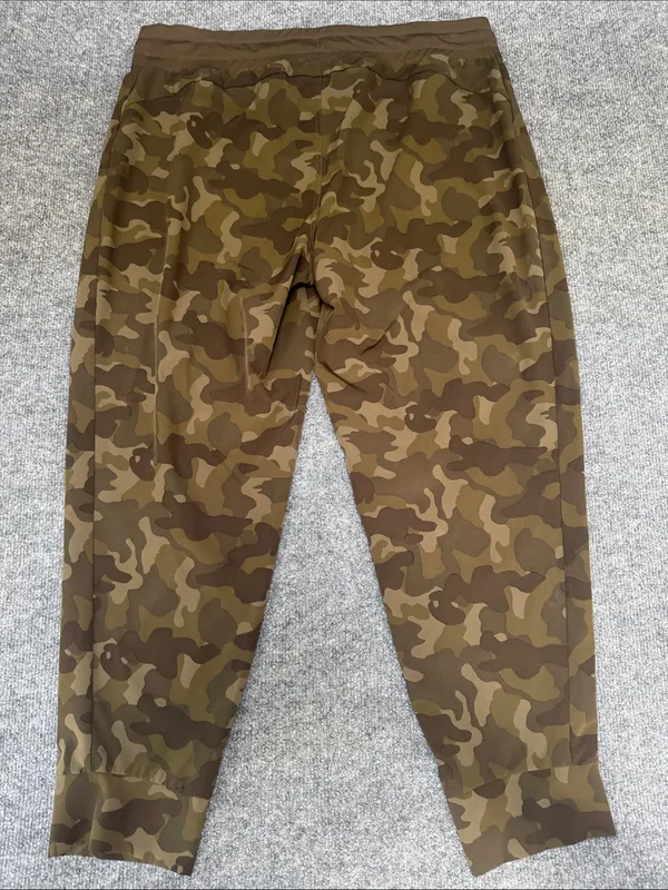 Marrakech by Anthropology Women's Olive Camo Drawstring Athletic Joggers - Image 2