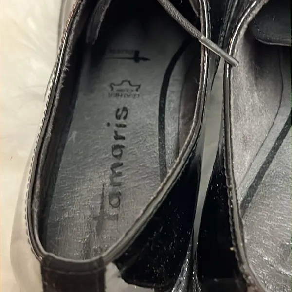 Tamaris patent leather shoes sz 38 D19‎ - Image 10