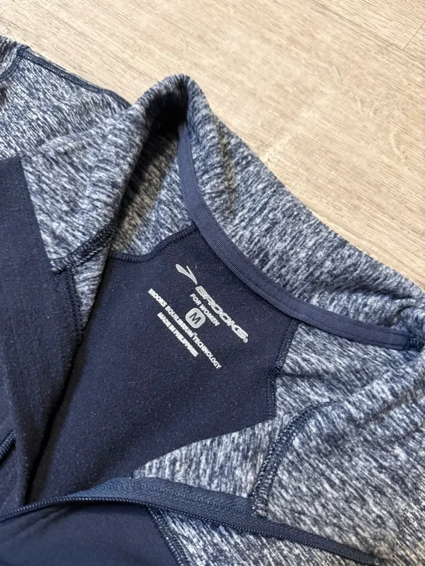 •BROOKS• QUARTER ZIP PULLOVER - Image 5