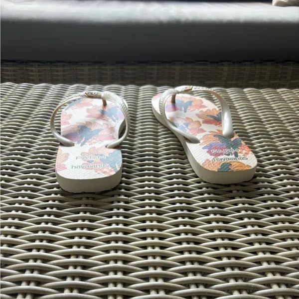 Farm‎ Rio Banana Nest Havaianas Sandals size 11/12 boho vacation beach travel - Image 6