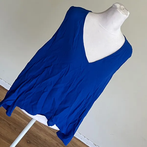 Madewell Womens XL Cobalt Blue V-Neck Sleeveless Blouse‎ High Low Hem G5415 - Image 2