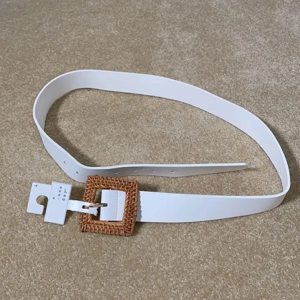 Women’s White Belt Woven Look Buckle Size L - Image 5