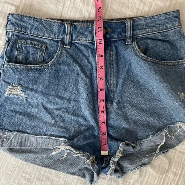 PACSUN High Rise Distressed Denim Medium Wash Relaxed Fit Mom Shorts Size 29 - Image 12