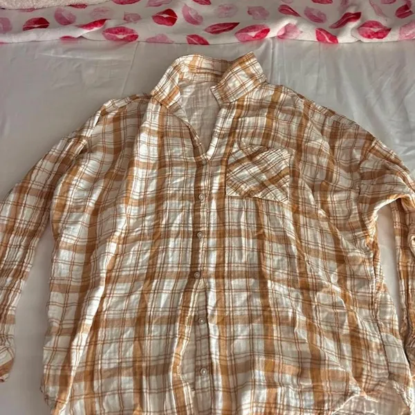 Source Unknown Unbranded Women's Orange and Tan Shirt - Image 2
