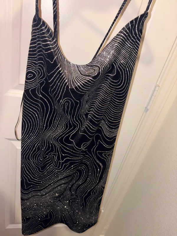 H&M Holiday Dress - Image 4