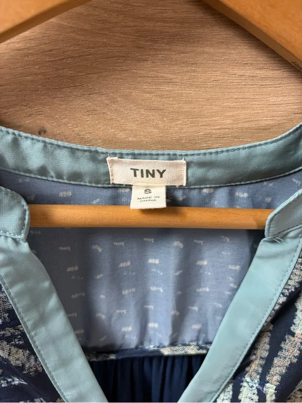 Anthropologie Tiny Women’s Orion Henley Top Small - Image 6