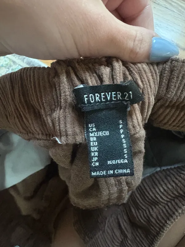 Brown Corduroy Shorts Forever 21 - Image 3