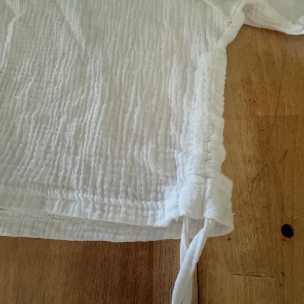 Just Be White 100% Cotton Gauze Ruched Side Crop Top Plus‎ Size 2X Short Sleeve - Image 3