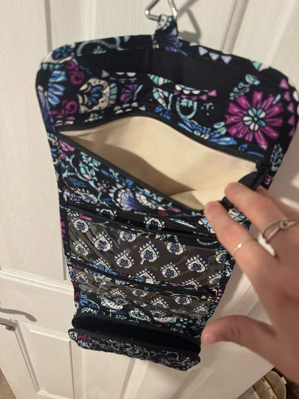 Vera Bradley Travel Bag Floral - Image 4