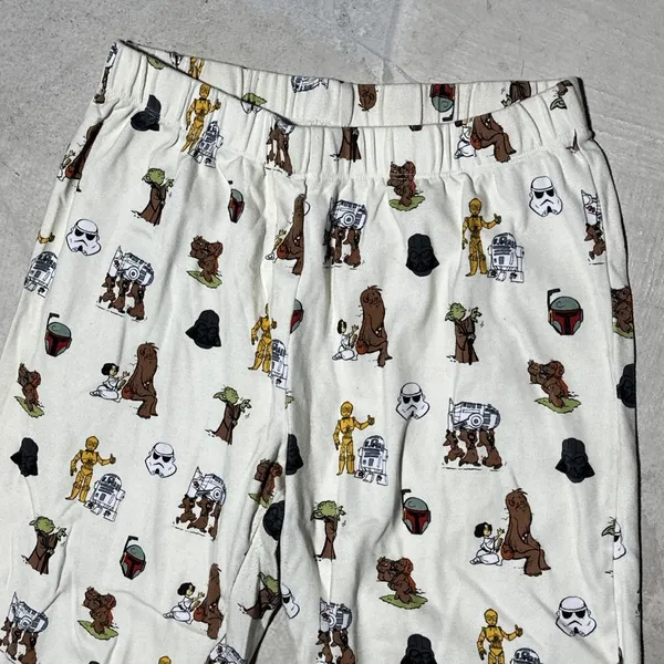 Disney Pajama Bottoms Men's SZ M AOP Star Wars Loungewear Pants Yoda Chewy - Image 2