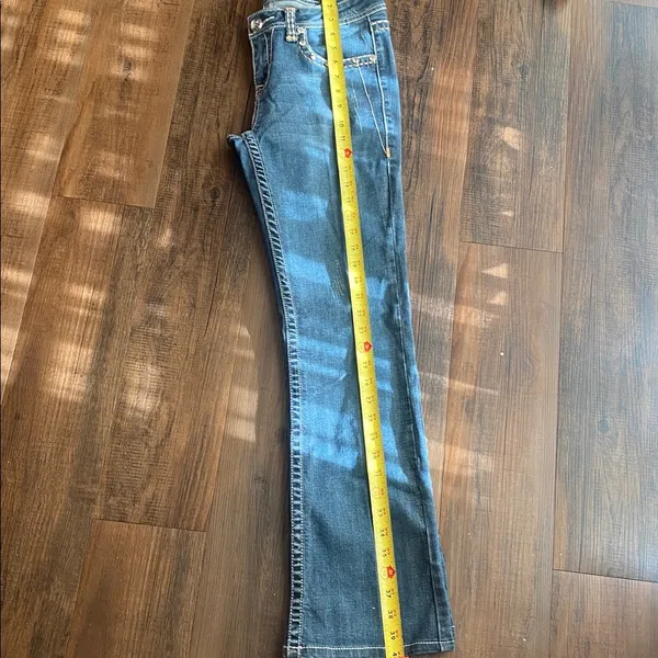 L.A. idol Women's Denim Jeans with Embroidered Pocket - Image 10