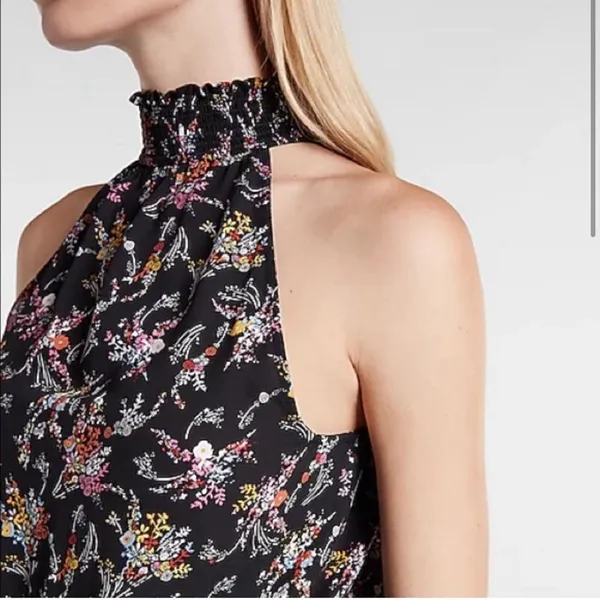 Express high mock neck smocked black ditsy floral midi dress size medium - Image 2