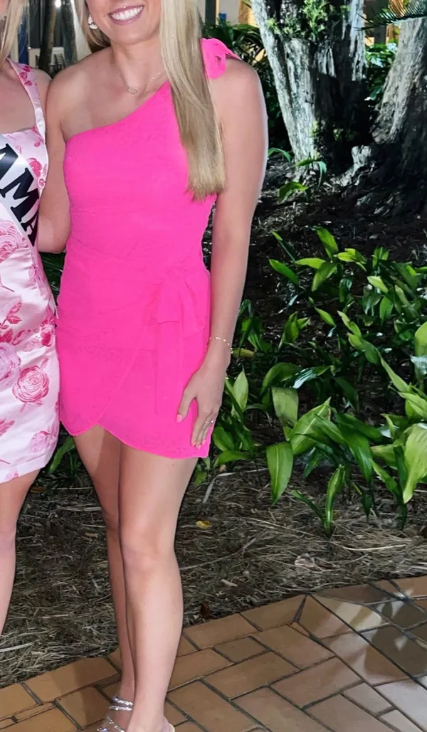 Lucy in the Sky Chelsea Shoulder Tie Dress In Hot Pink - Image 5
