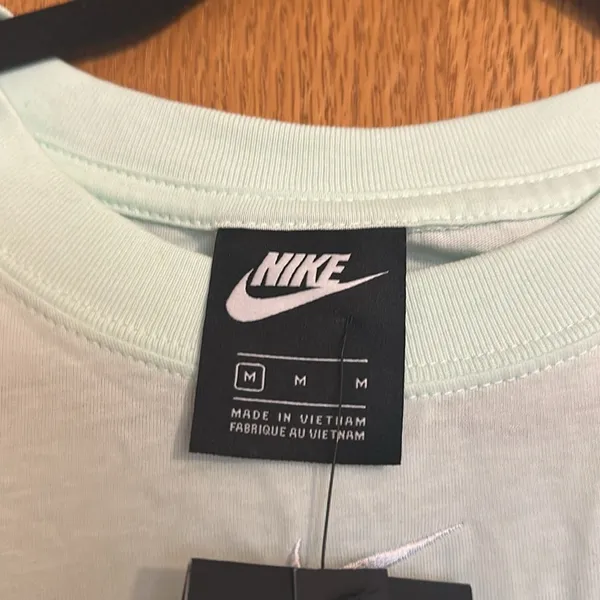 Nike Mint Green Short Sleeve Tee - Image 5