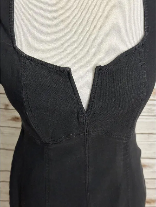 Free People black sheath dress Medium notch/split V neck bodycon minimalist LBD - Image 3