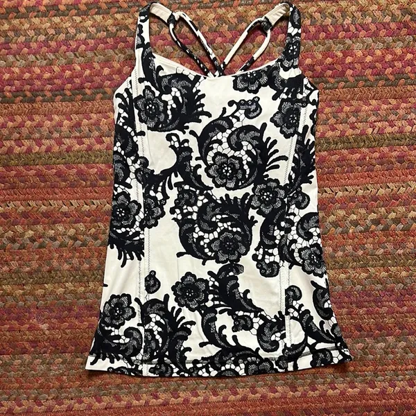 Retro Lululemon Free To Be Tank Lace Print - Image 2