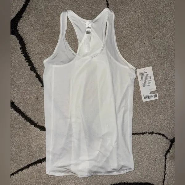 LULULEMON Essential Tank Top
Pleated - Image 5