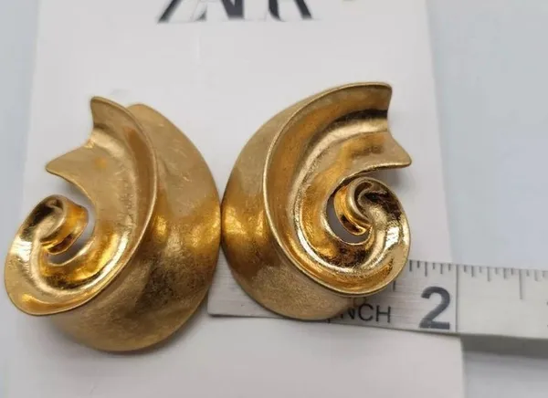 NWT ‼️ Zara Gold-Tone Spiral Abstract Seashell Post Earrings New Sold Out Online - Image 6