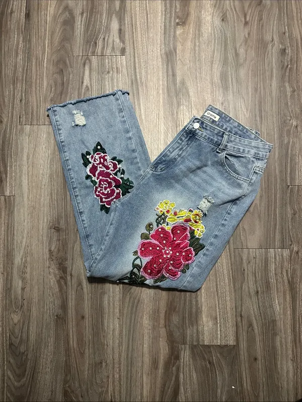 Women’s Straight-Leg Embroidered Light Blue Jeans - Image 9