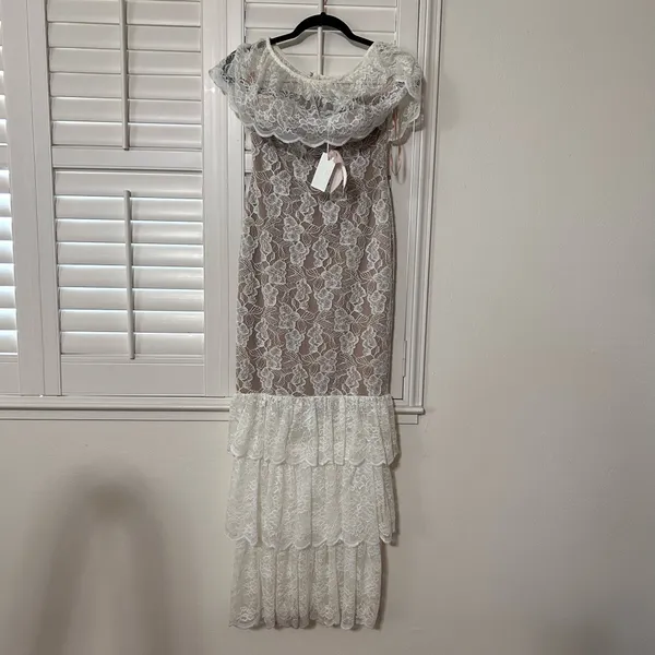 NWT JLUXLABEL White Lace Dress - Image 3