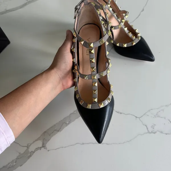 vinci Napa Siyah leather studded pointed heels Size 38 NEW - Image 2