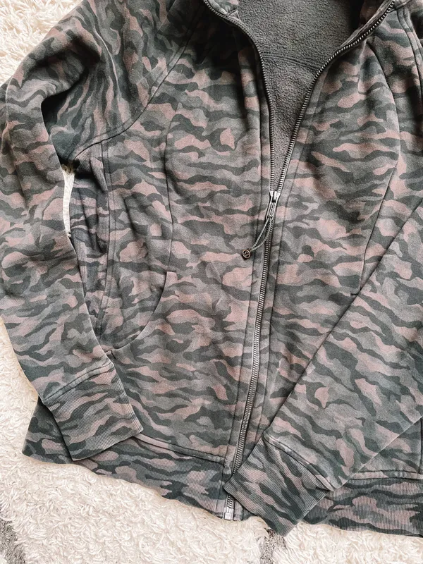 Lululemon Dark Camo Zip Up Hoodie!! - Image 5