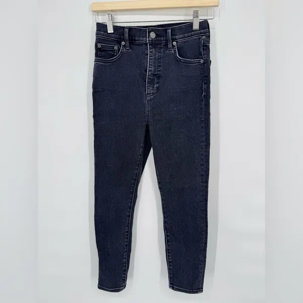 ARITZIA DENIM FORUM Lola High Rise Skinny 24L‎ in Size 26 - Image 3