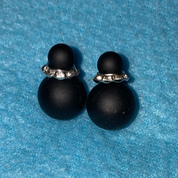 DOUBLE - Image 3