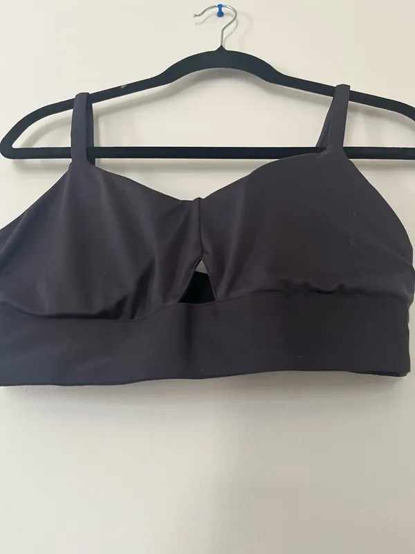 Fabletics Longline Sports Bra Large Minimalist Athleisure Pilates Workout - Image 2