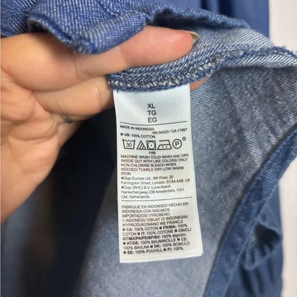 Old Navy Ruffle Collar Medium Wash Denim Jean Button Front Shirt Top - Image 7