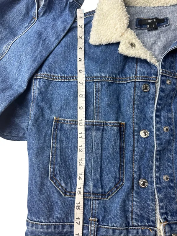 FOREVER 21 Denim Sherpa-Lined Jacket in Blue and Cream Sz S - Image 4