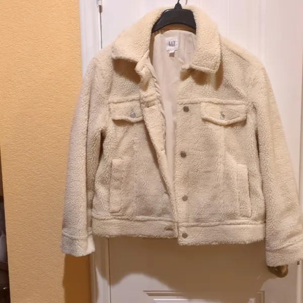 GAP sherpa jacket.Size L - Image 2