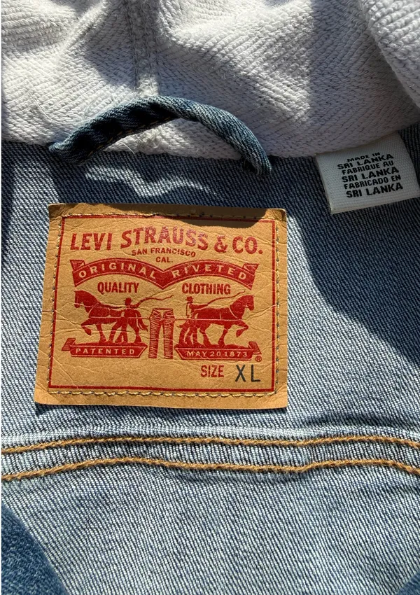 Levi’s Jacket - Image 4