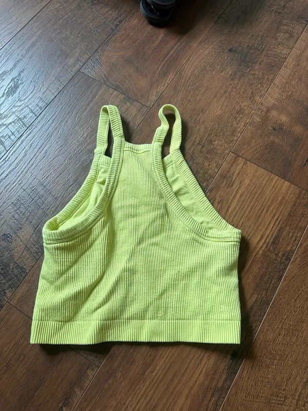 Workout top Green Size M - Image 2