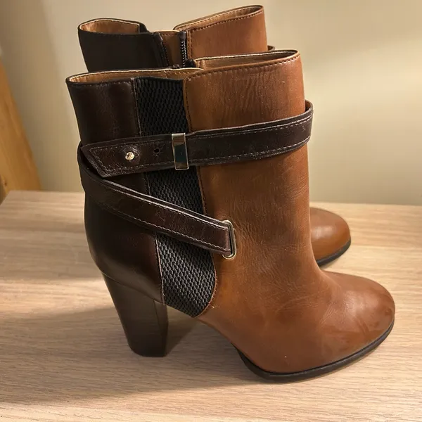 Aldo Brown and Dark Brown Ankle Boots - Image 4