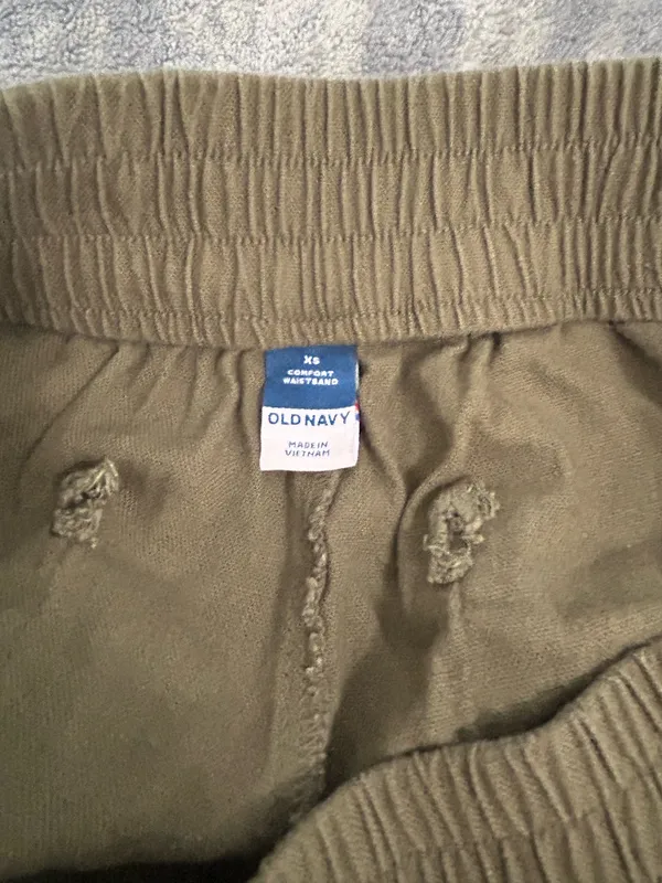 Old Navy Linen Shorts - Image 3