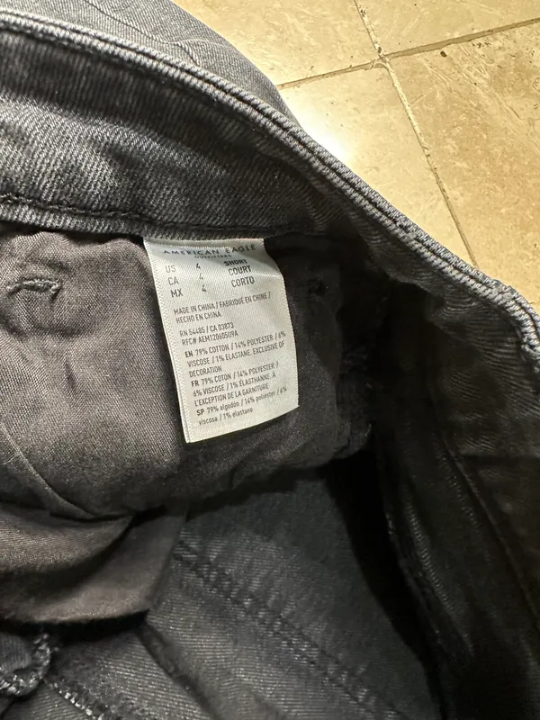 American Eagle Outfitters Mom Jean - Image 4
