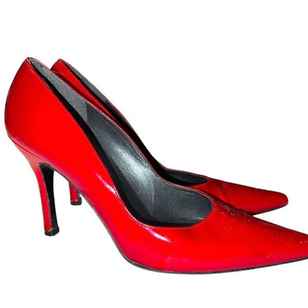 Stuart Weitzman luxury beautiful candy apple red heels! - Image 5