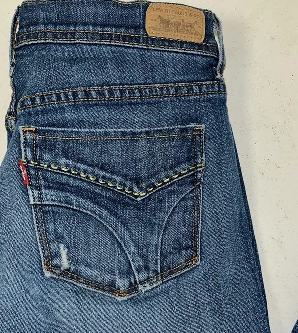 Levi’s 505 Straight Leg Jeans - Image 2