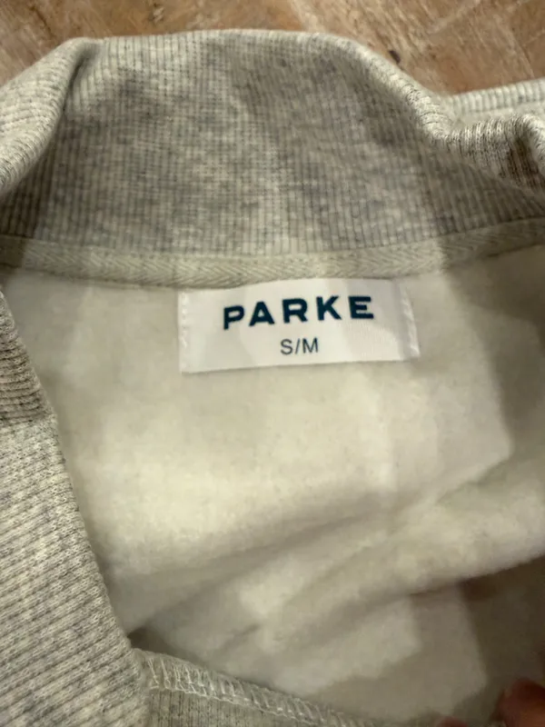 Grey Parke crewneck sweatshirt with navy lettering Size S/M Classic grey + denim - Image 6