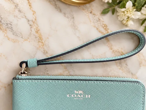 Coach F58032 Corner Zip Wristlet Seafoam Blue Crossgrain Leather - Image 4