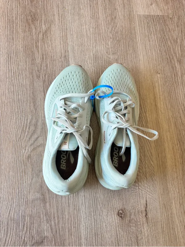Brooks Women's Adrenaline GTS24 - Image 7