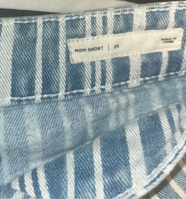 PacSun High-Waisted Mom Shorts - Image 2
