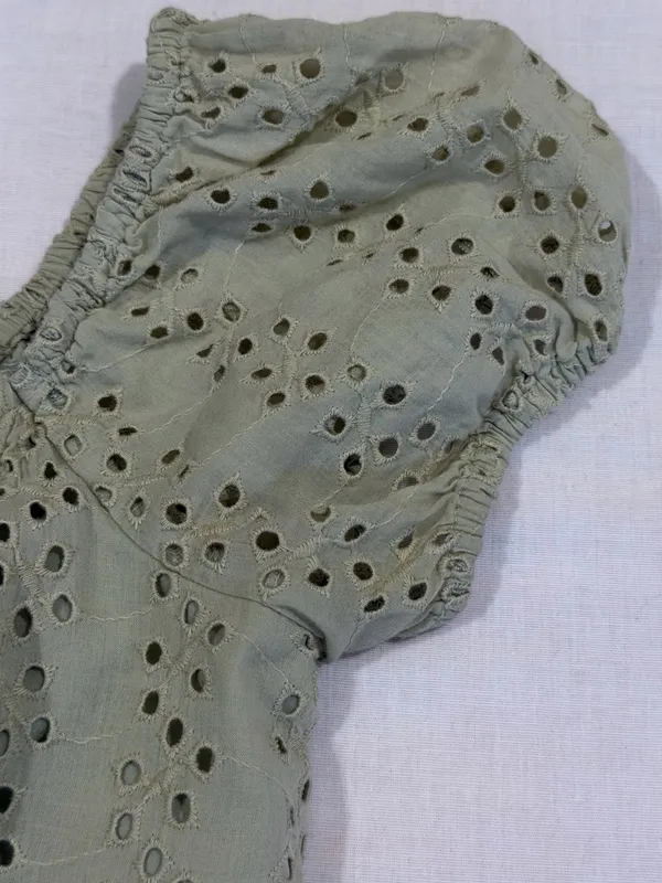Hollister Puff Sleeve Smocked Eyelet Crop Top Sage Green Size Small S EUC - Image 5