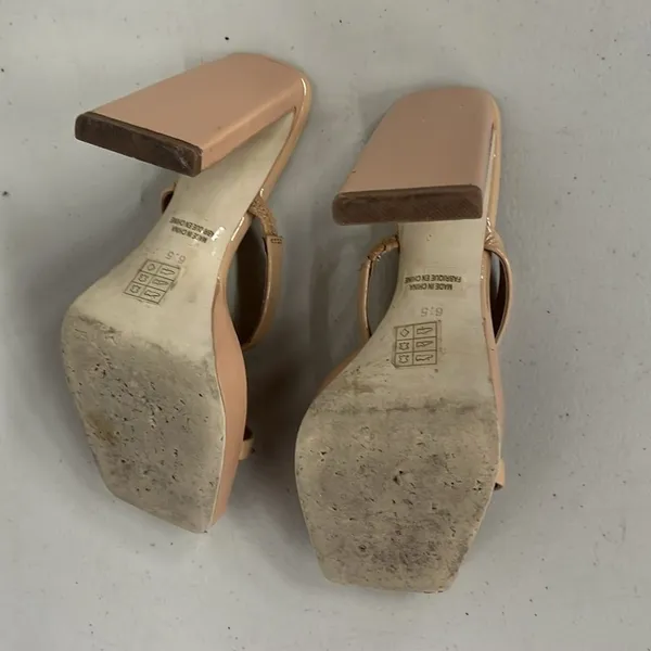 Jeffrey Campbell sz6.5 tan open toed square toe nude patent hustler high heels - Image 4