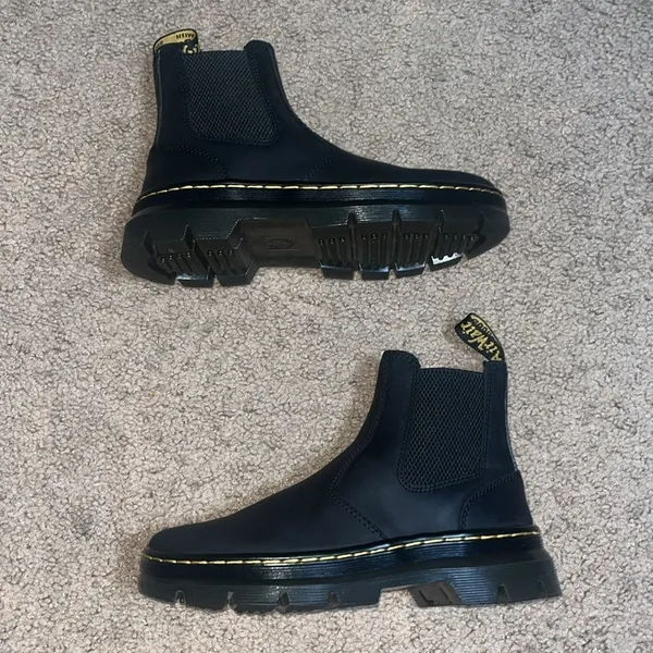 Dr. Marten’s Embury‎ Leather Casual Chelsea Boot Wyoming Black 6 - Image 7