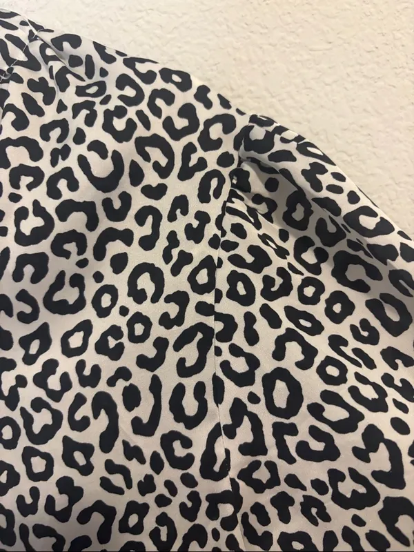 Ann Taylor Black & White Leopard Print Blouse with bow on back M - Image 8