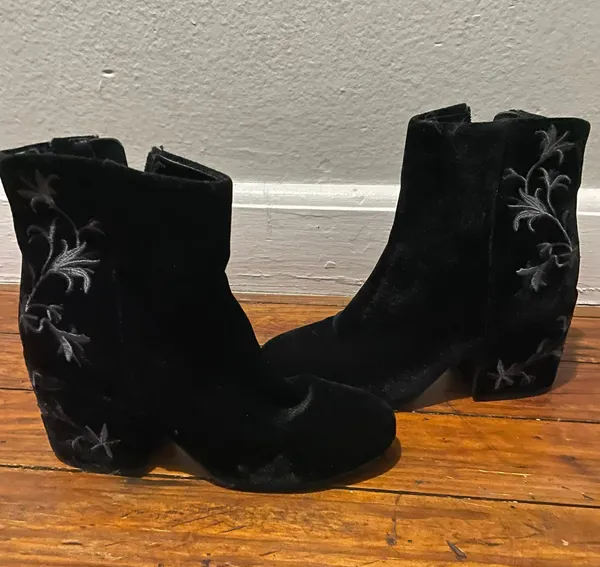 Velvet Ankle Zip Booties Black Size 7 - Image 2